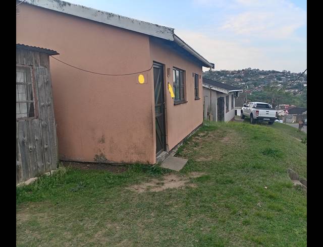 2 BEDROOM HOUSE FOR SALE IN UMLAZI Y